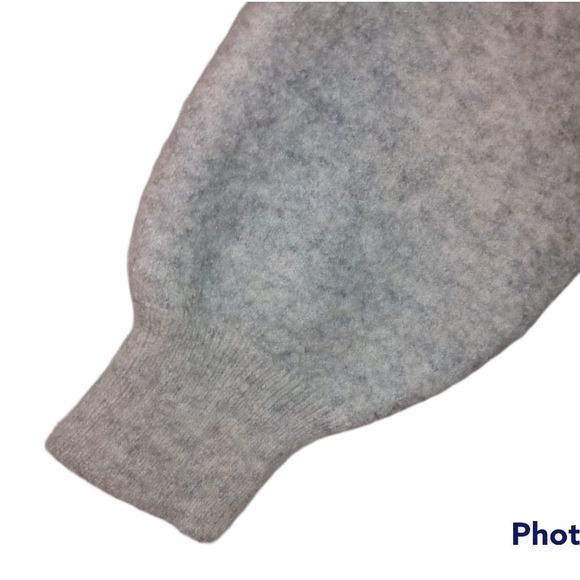 H&M Cropped Oversized Wool Long Sleeve Loose Crew Neck Gray Wool Sweater - Picture 3 of 11